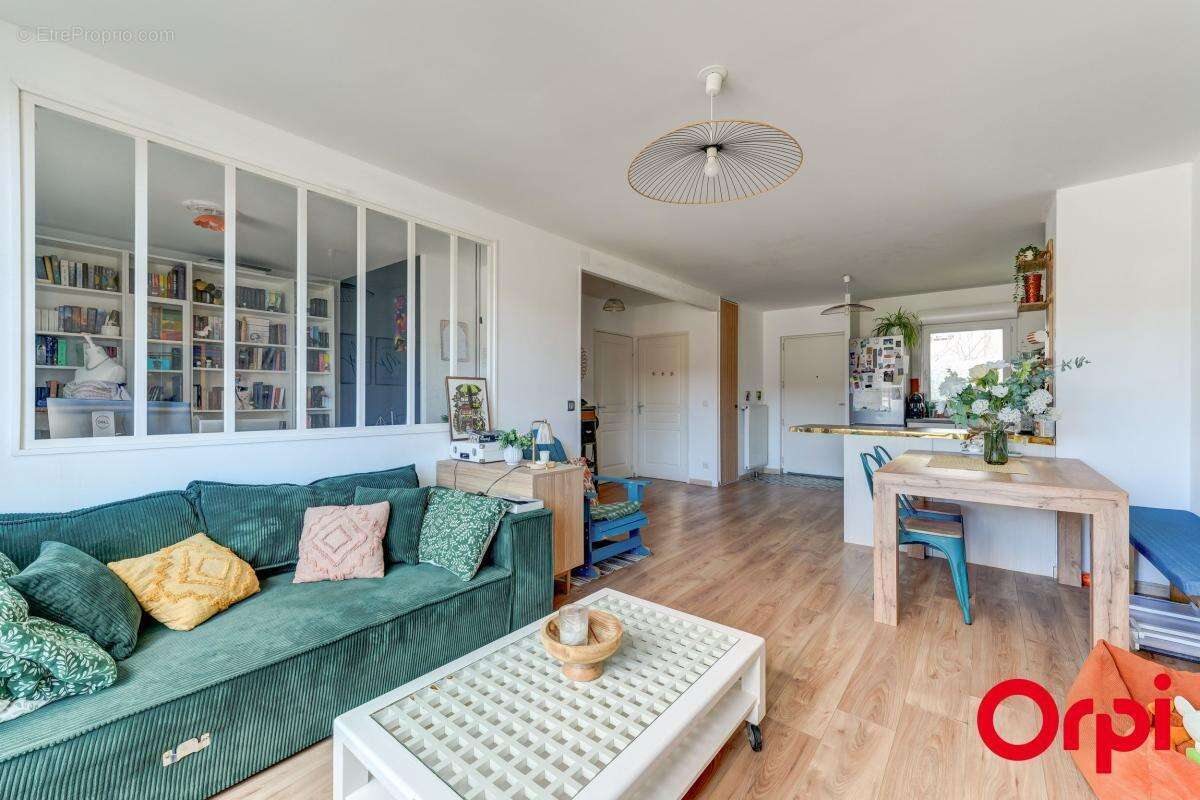 Appartement à LYON-9E