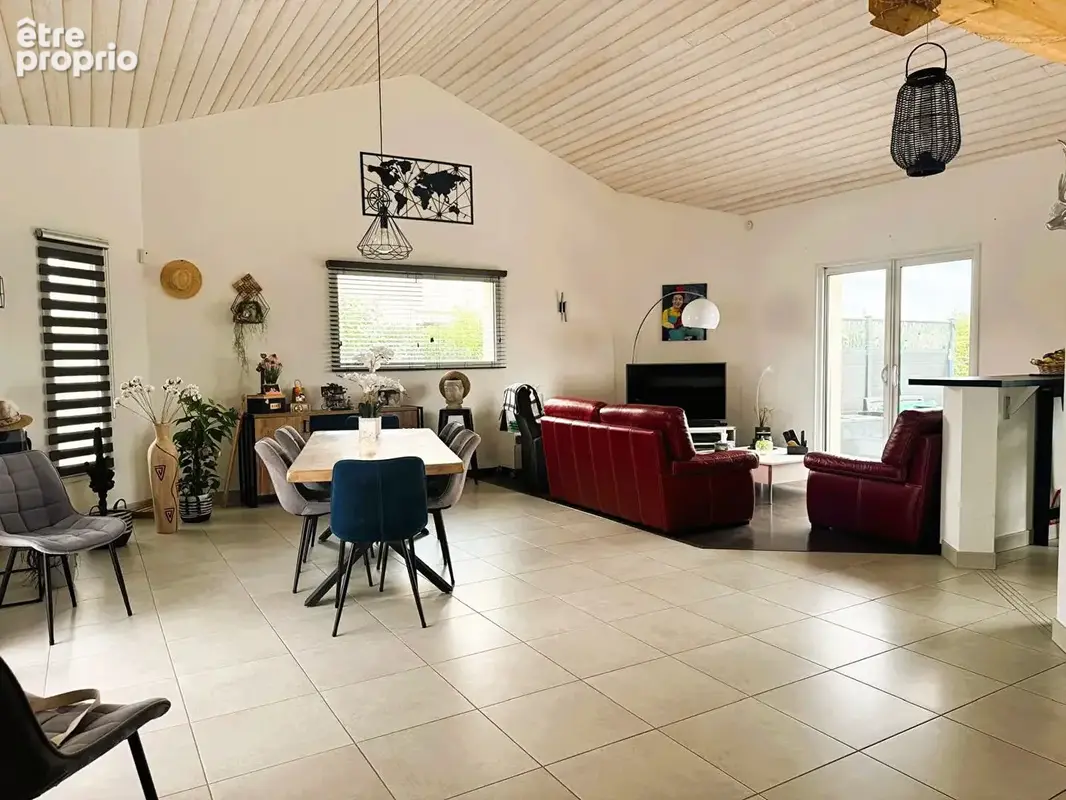 Doué en Anjou - Maison 140.7m² - Terrain 1000m² -  6 pièces - photo 5