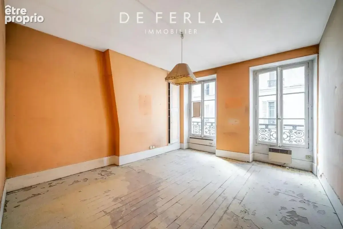 Appartement à PARIS-7E