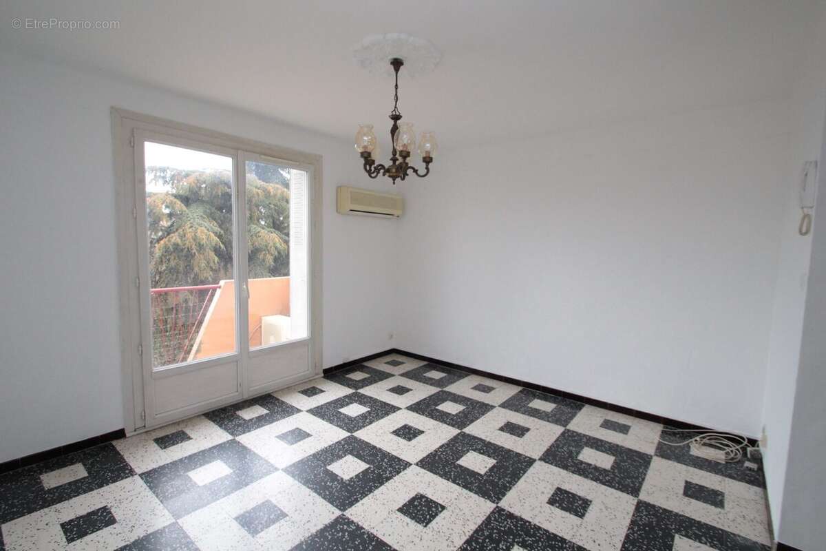 SALON SEJOUR  - Appartement à NIMES