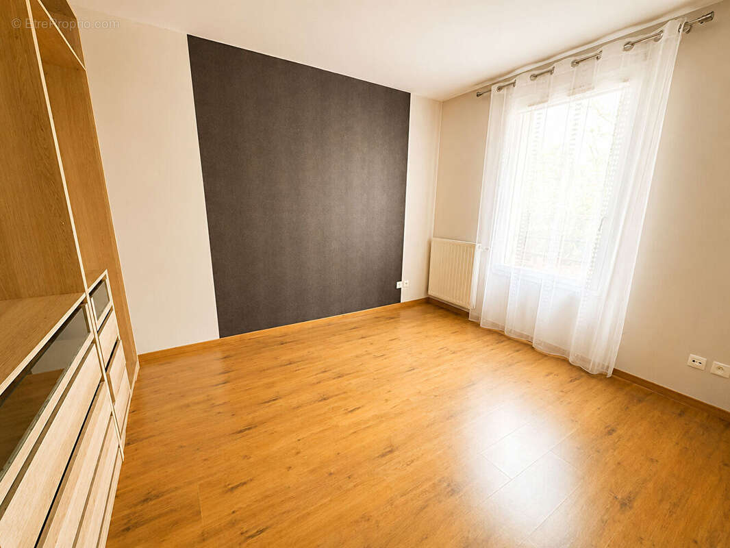Appartement à MIONS