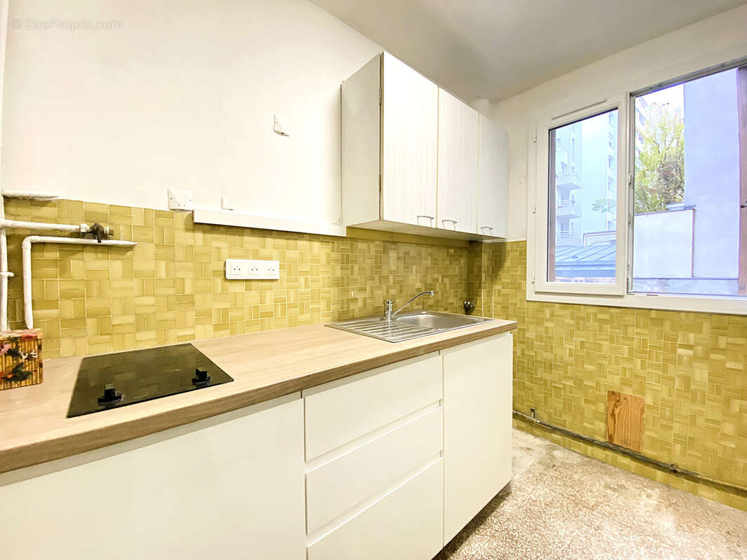 Appartement à PARIS-20E