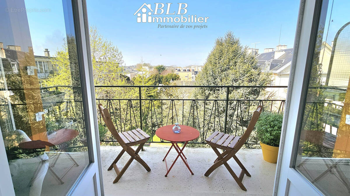Appartement à VERSAILLES