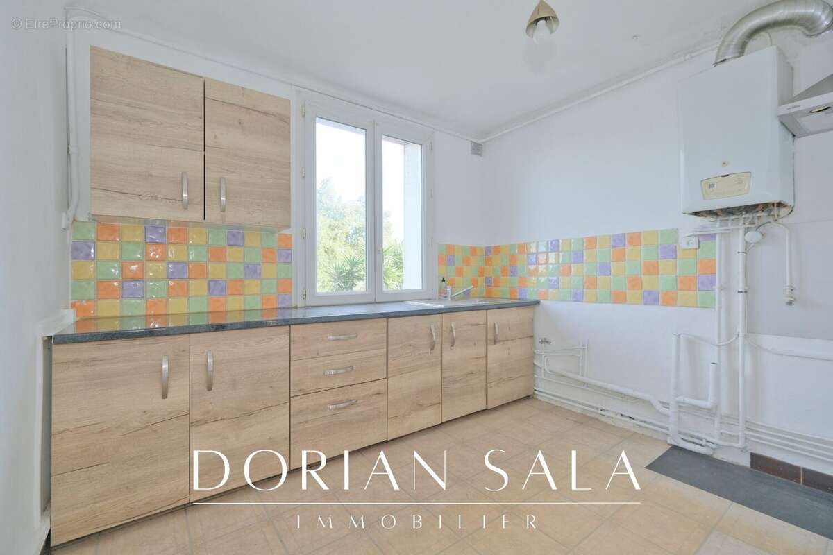 Appartement à MARSEILLE-15E