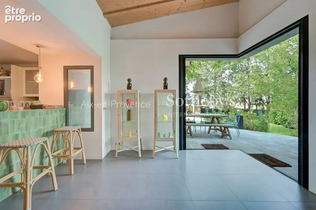 Élégante propriété familiale de 6 suites avec maison d’amis, piscine et dépendances – proche écoles - photo 12