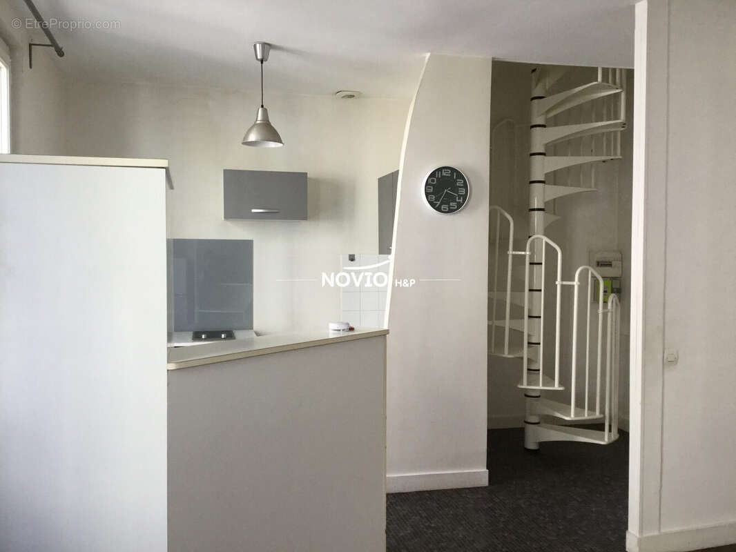Appartement 250 m² à Chatellerault  - photo 5
