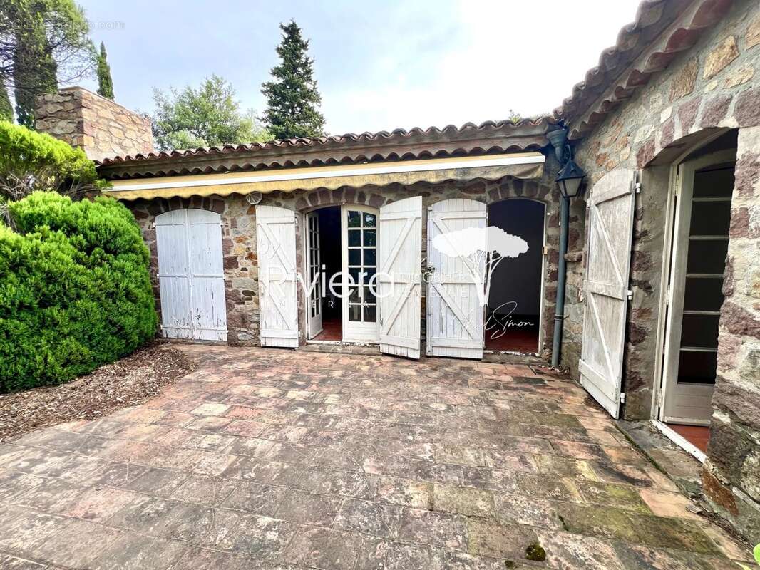 Maison à GASSIN