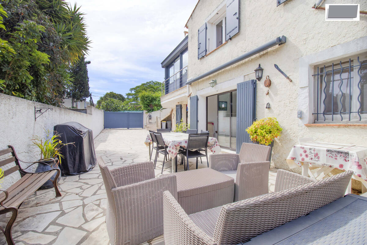 Maison à SAINT-MANDRIER-SUR-MER