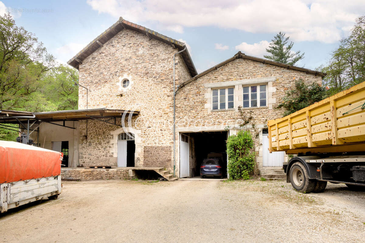 Maison à MAISONNAIS-SUR-TARDOIRE