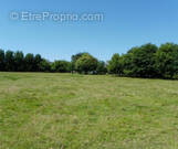 Terrain à ROUFFIGNAC-SAINT-CERNIN-DE-REILHAC