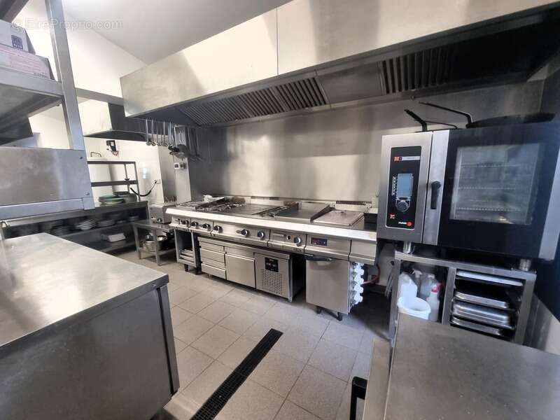 Commerce à SAINT-PIERRE-D'OLERON