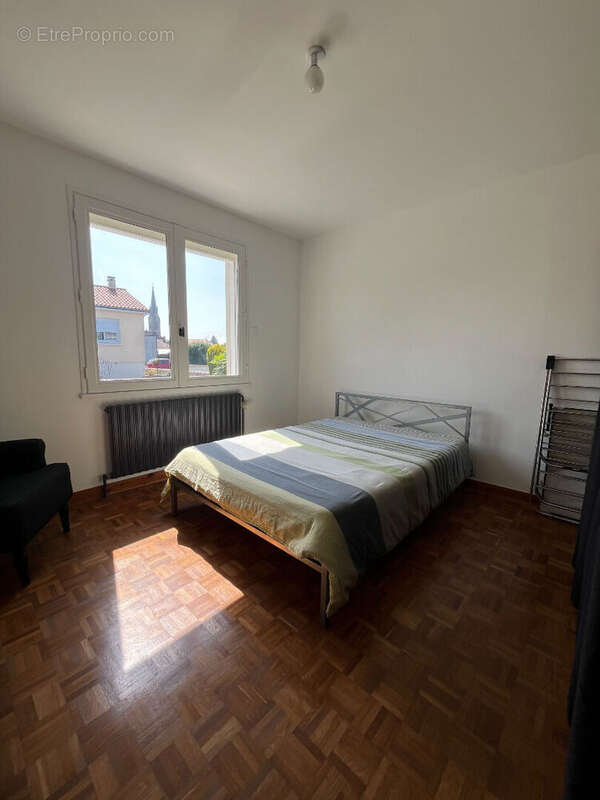 Maison à VILLEDIEU-LA-BLOUERE