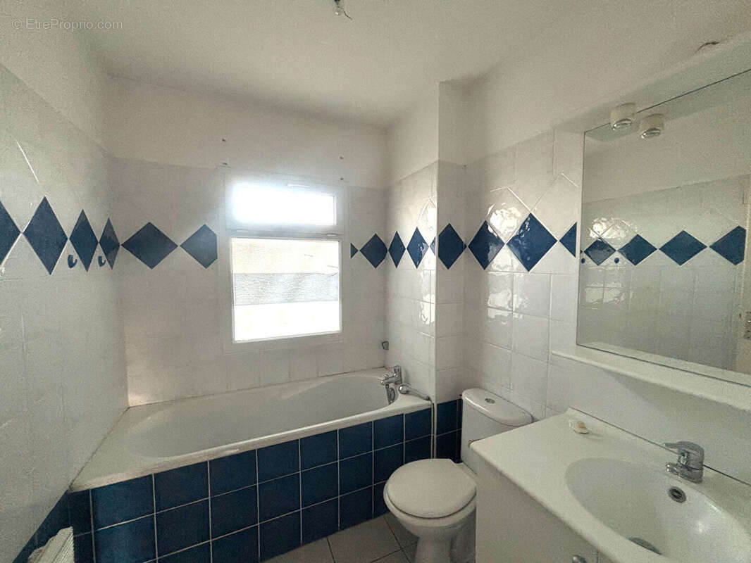 Maison à LEZIGNAN-CORBIERES