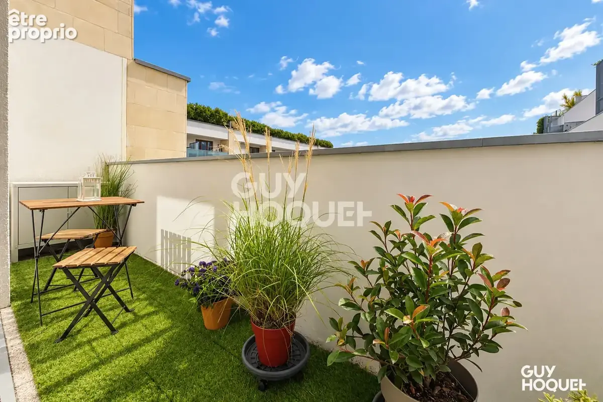4 pièces traversant - balcon & parking - photo 8