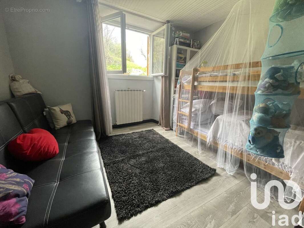 Maison 52 m² à Saint-Andeol-De-Vals  - photo 9