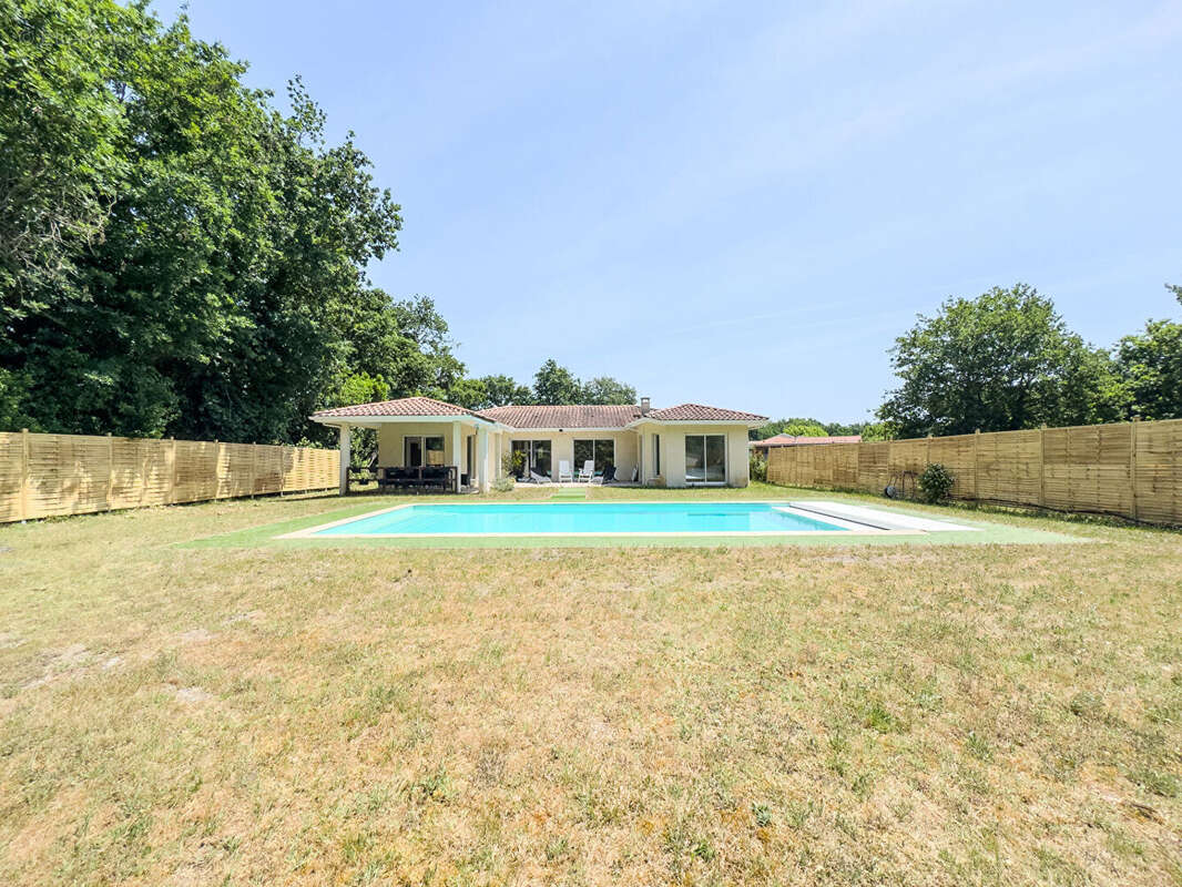 Maison à GASTES