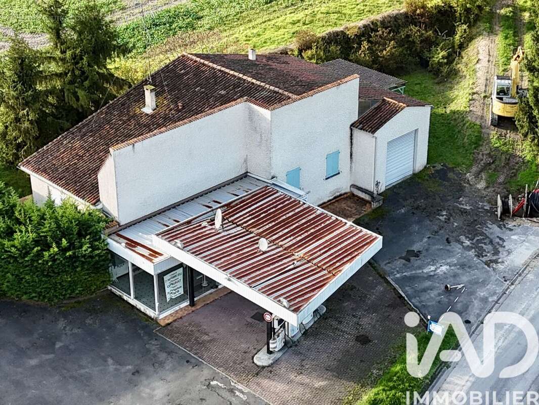 Photo 2 - Maison à MONTBOYER