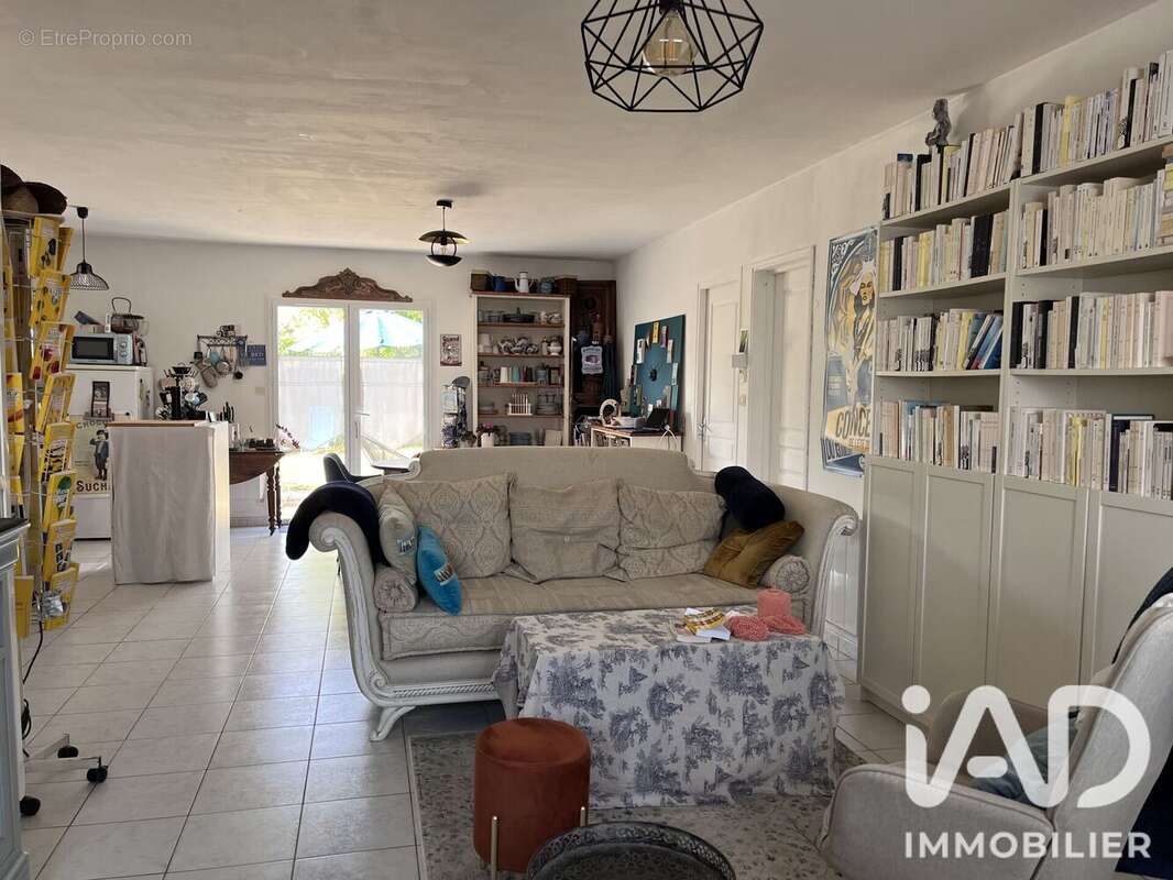 Photo 2 - Maison à GROSBREUIL