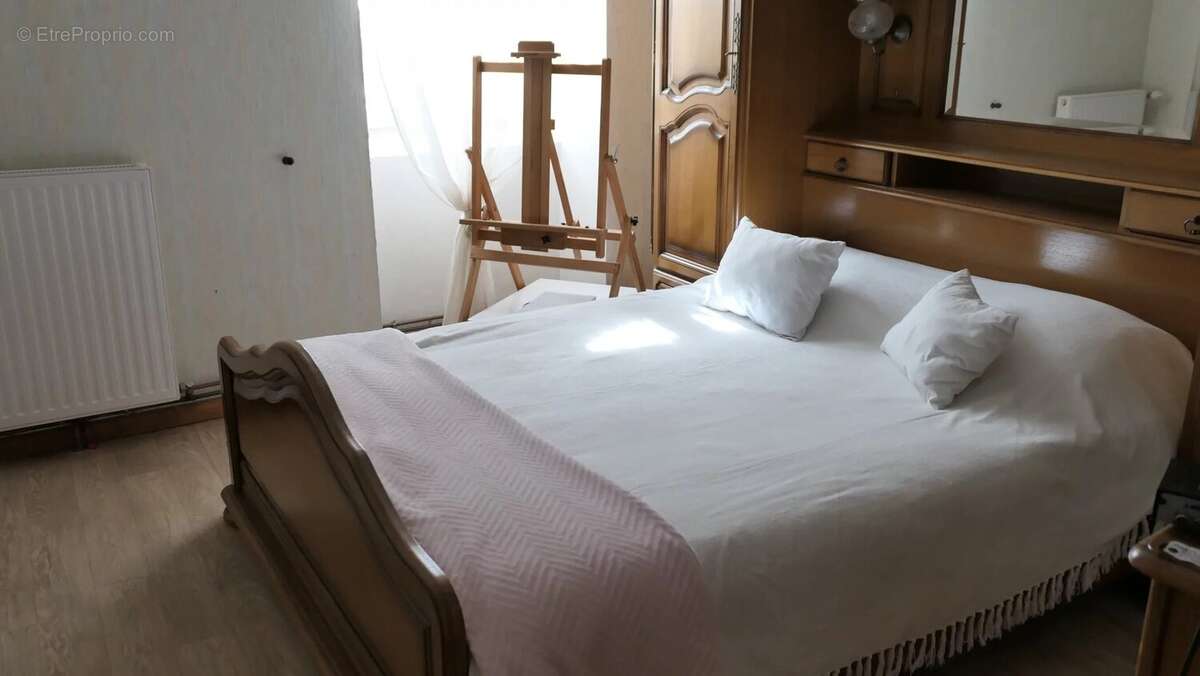 Maison à SAINT-JULIA