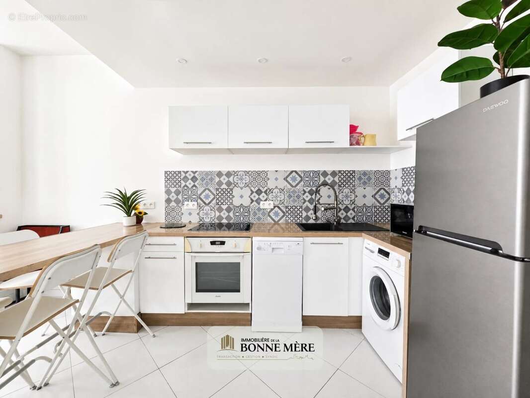 Appartement 45 m² à Marseille-3e  - photo 4