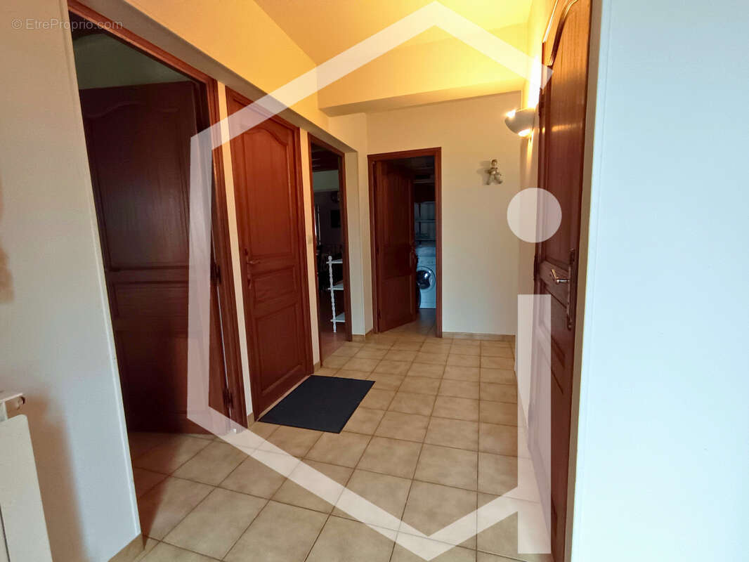 Maison à COSNE-COURS-SUR-LOIRE