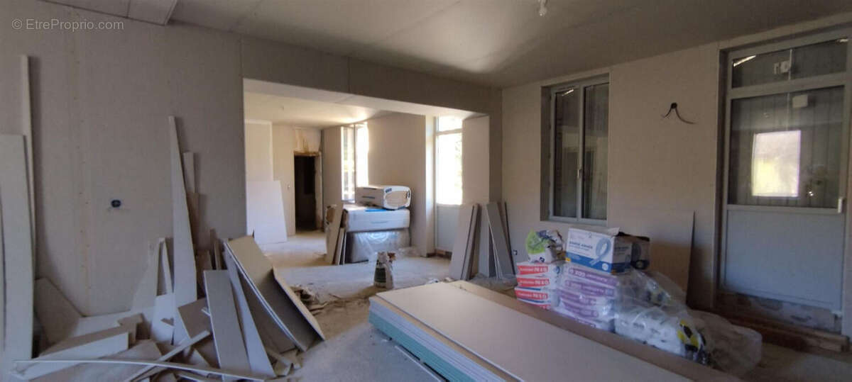 Maison à FEUGAROLLES