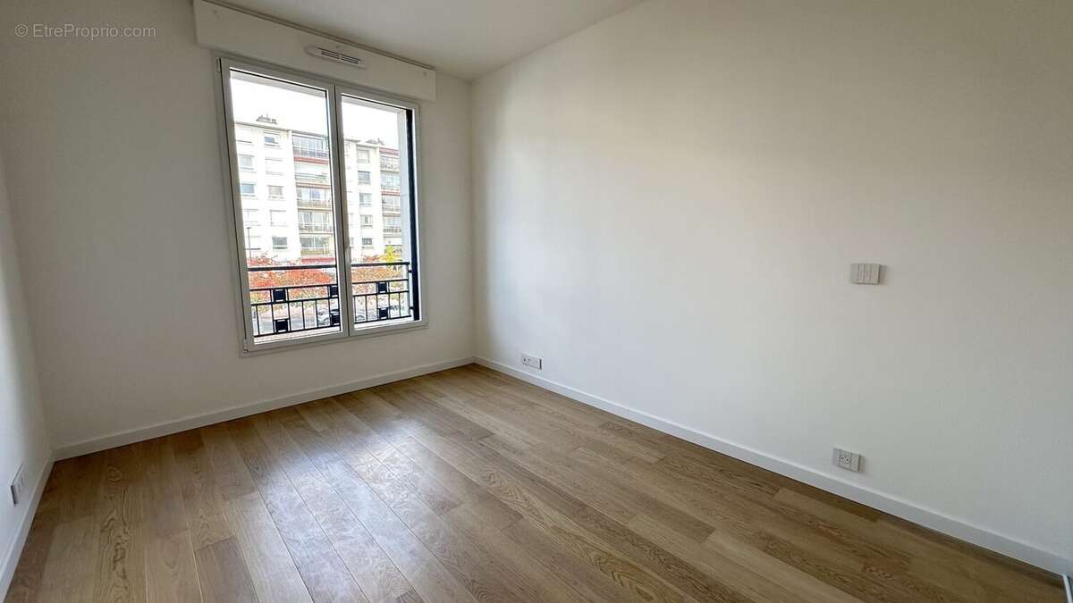 Appartement à SURESNES