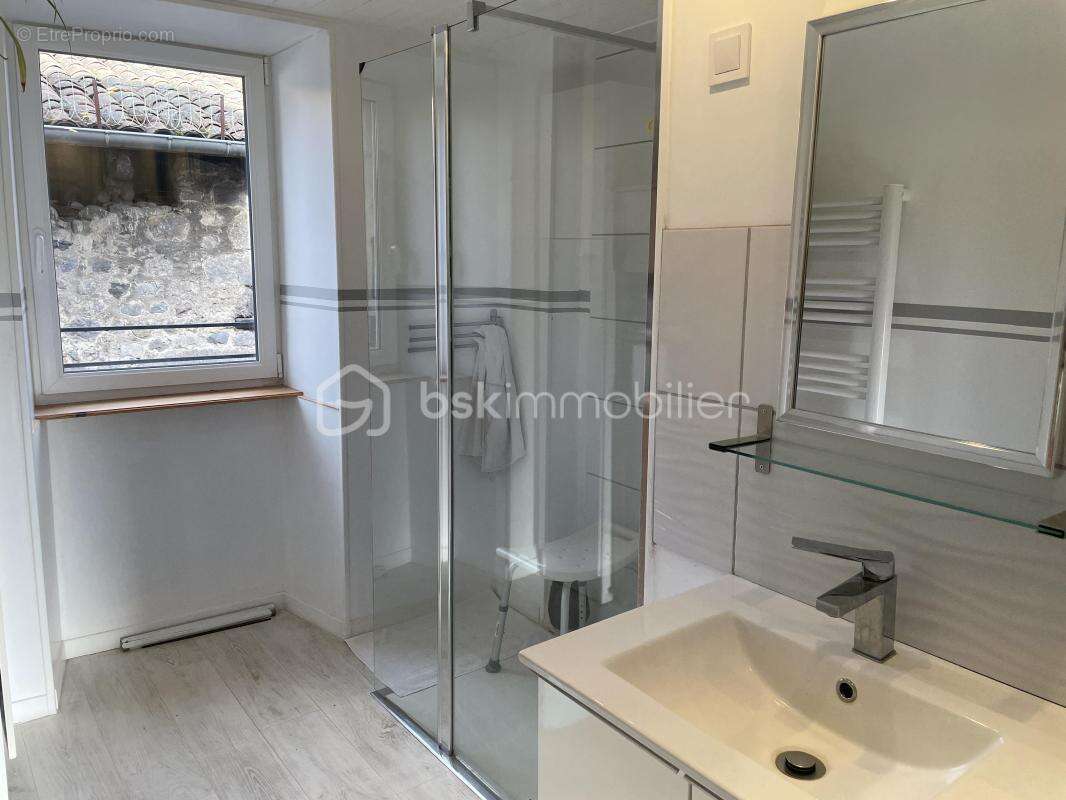 Maison de charme et dépendance a fort potentiel - photo 6