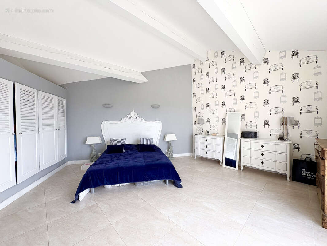 Maison à LA CADIERE-D'AZUR