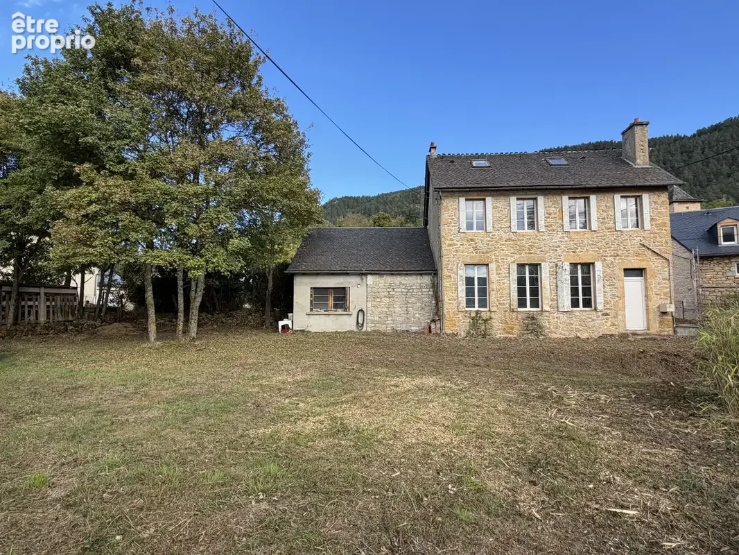 EXCLUSIVITÉ  No168   - CHANAC  -  Ancienne Ecole avec terrain - photo 22
