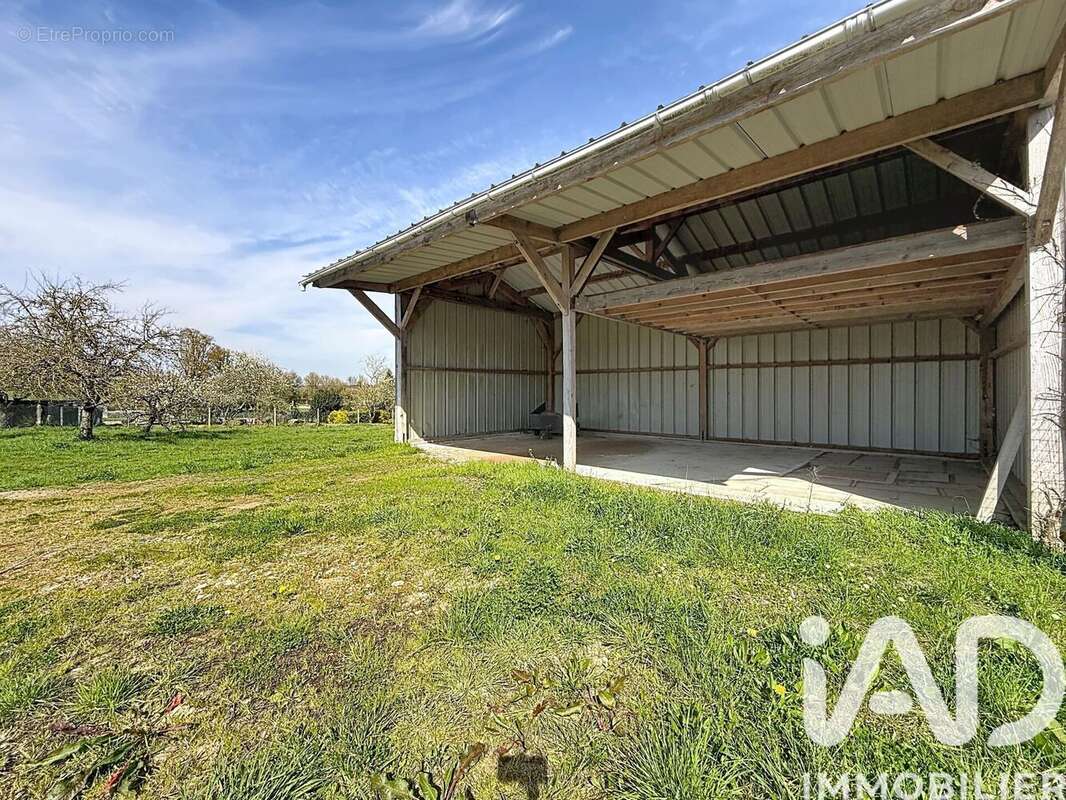 Photo 5 - Terrain à SAINT-JULIEN-DE-CHEDON