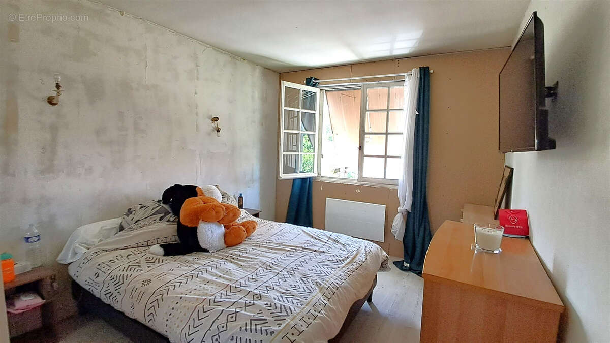 Maison à BREZOLLES