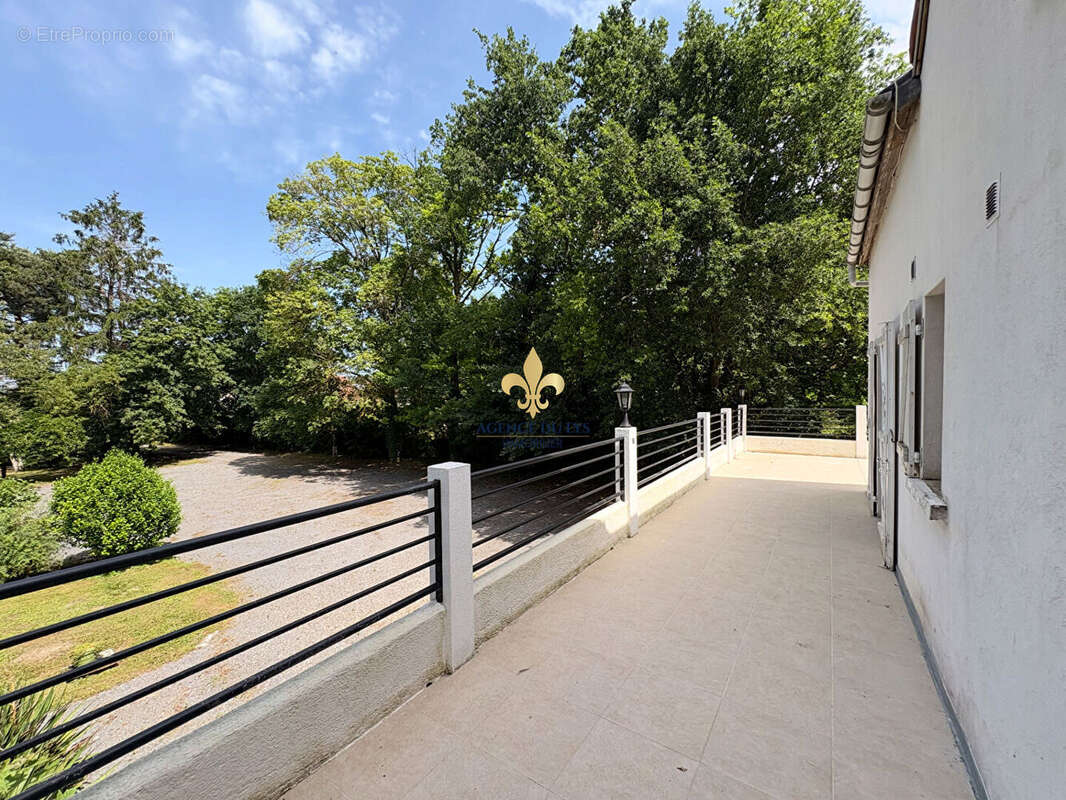 Appartement à GOUVIEUX