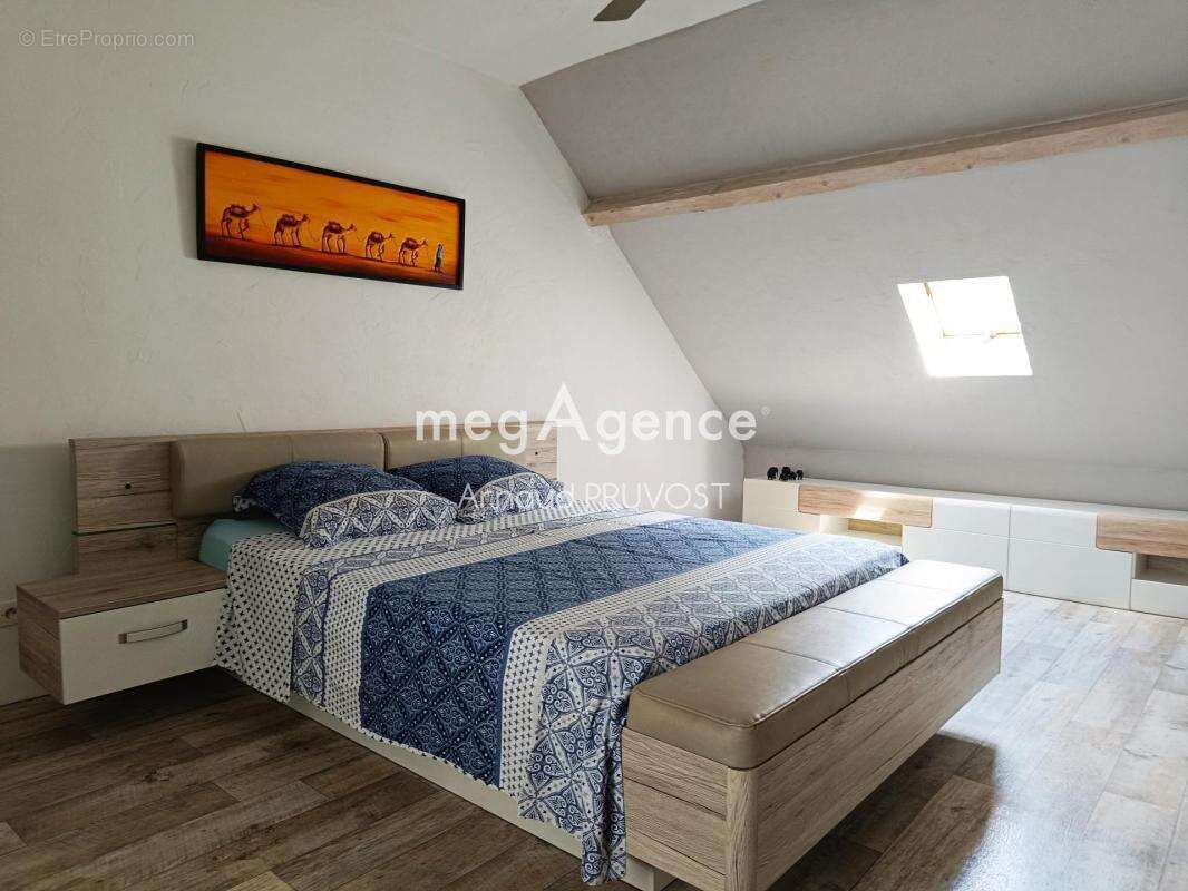 Maison à CENAC-ET-SAINT-JULIEN