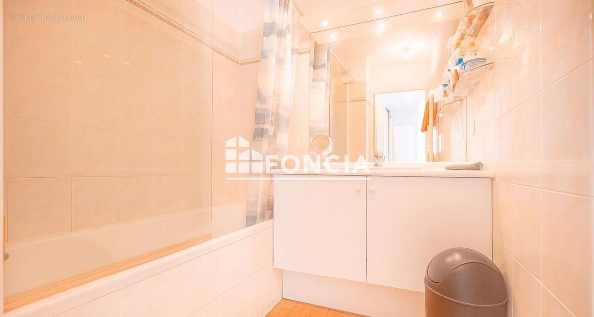 Appartement à HYERES