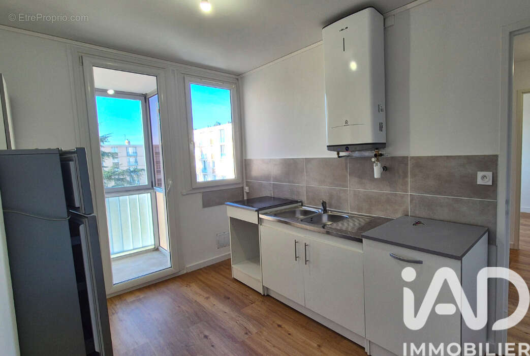 Photo 3 - Appartement à VENISSIEUX