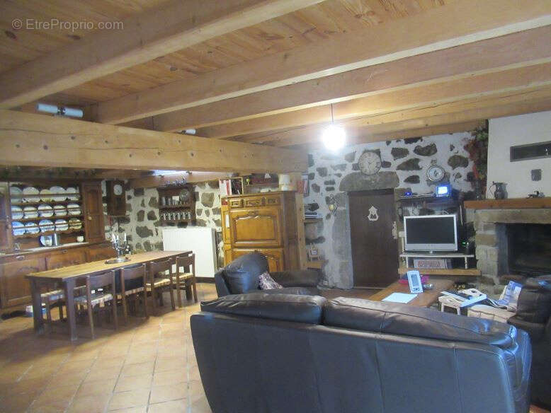 Ferme authentique indépendante avec terrain attenant - photo 5