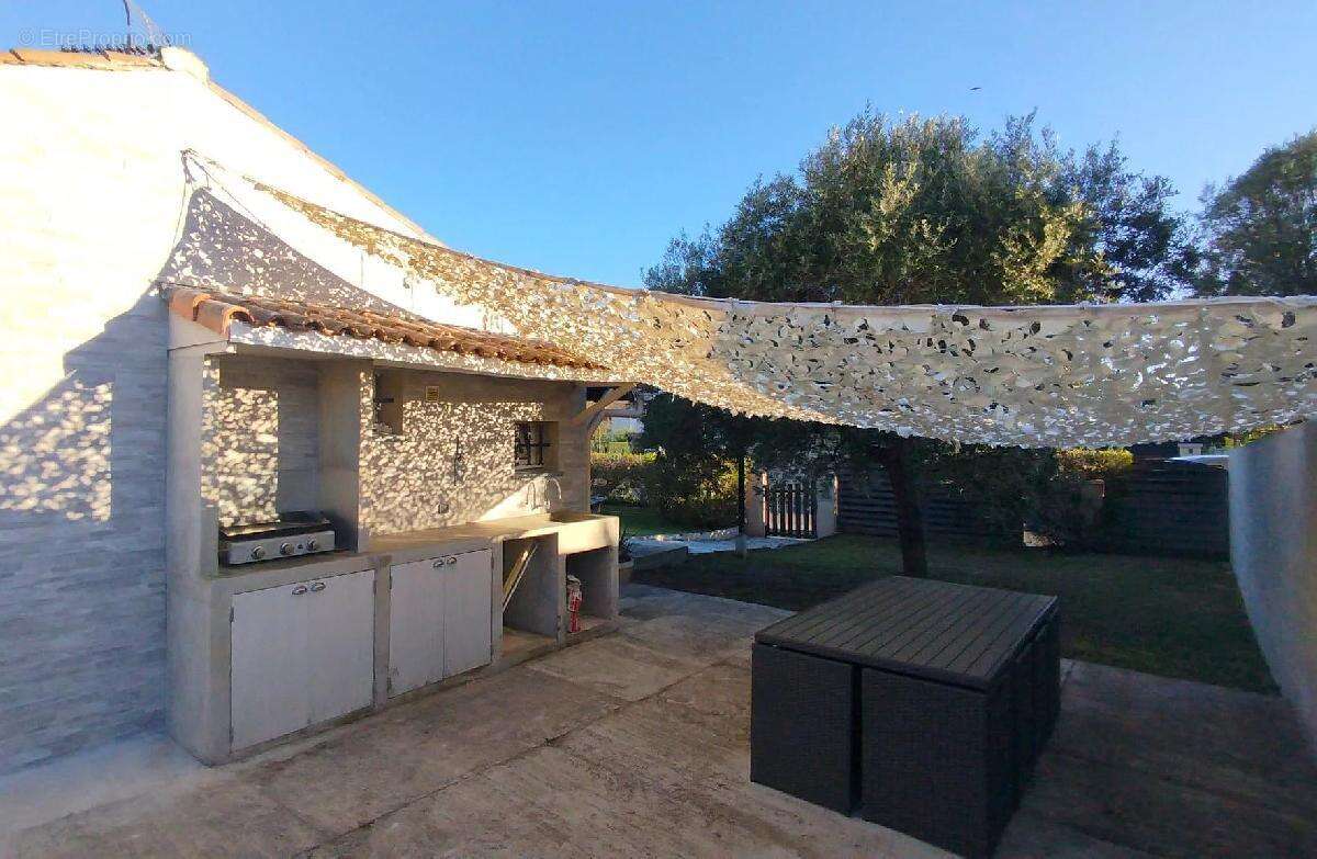 Maison à PUGET-SUR-ARGENS