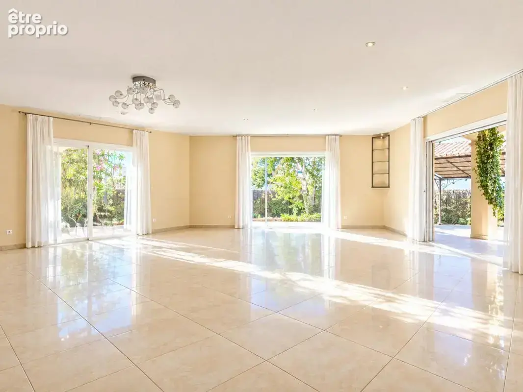 Maison de 5 pièces de 140 m² à Villeneuve-de-la-Raho - photo 8