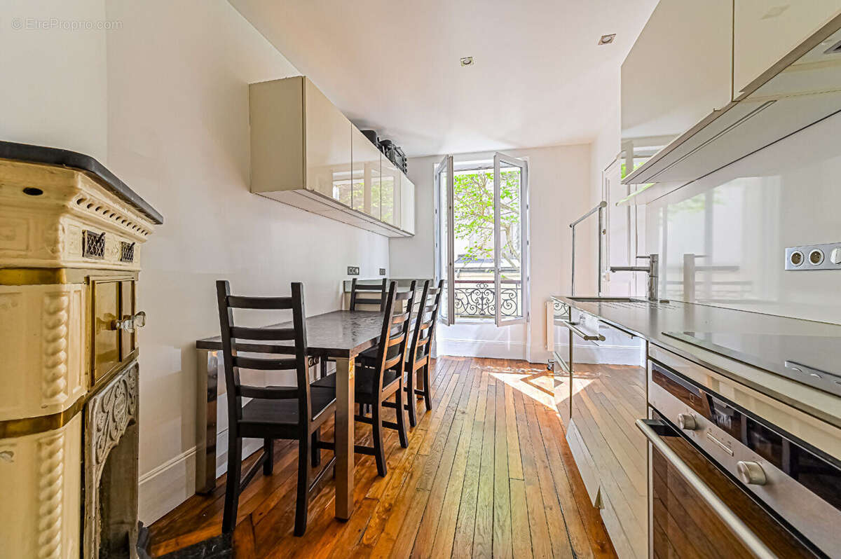 Appartement à LEVALLOIS-PERRET