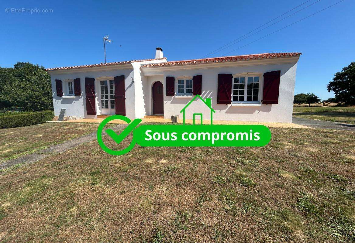 Maison à BEAULIEU-SOUS-LA-ROCHE