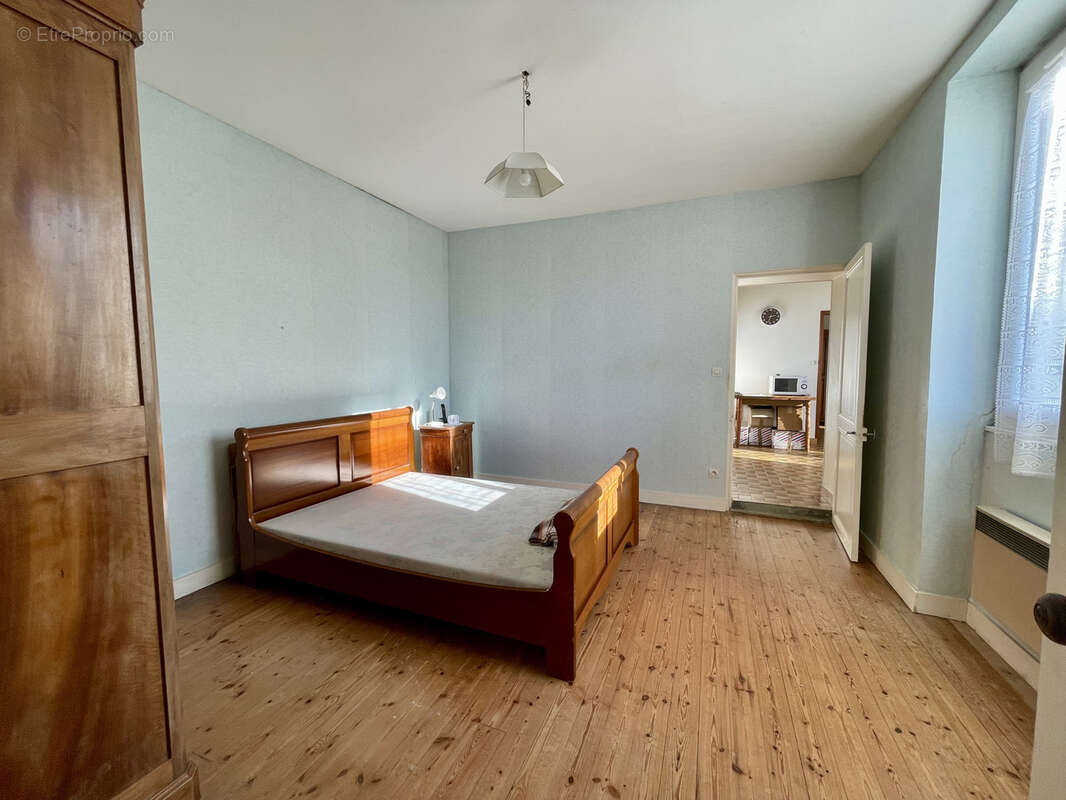 Maison à SAINT-SAVINIEN