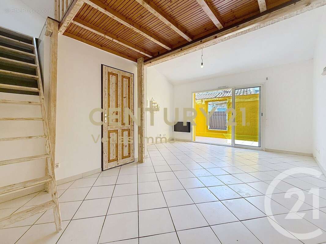 Maison à COURNONTERRAL