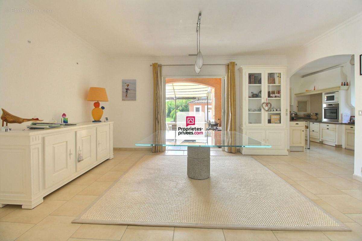 Maison à SAINT-THEODORIT