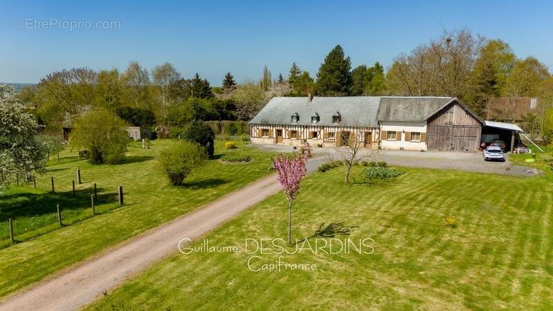 Maison à AUBRY-LE-PANTHOU