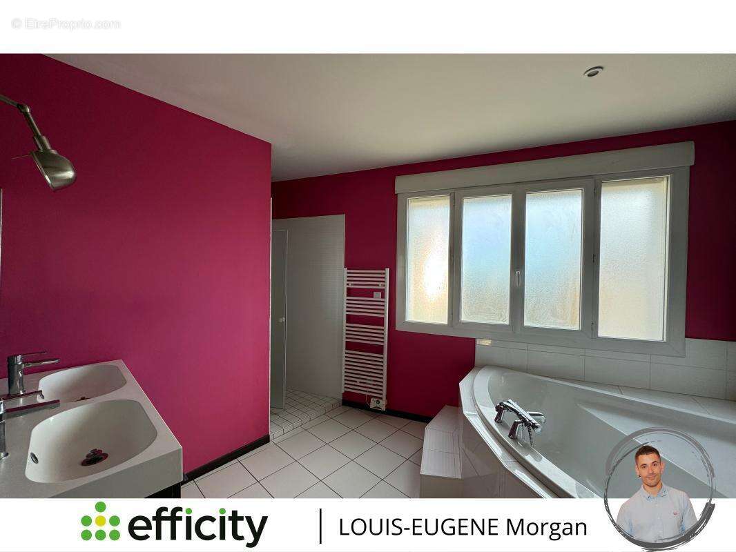 Appartement 553 m² à Poitiers  - photo 11