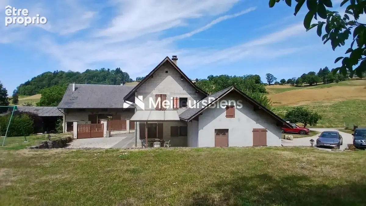 Saint-Franc (73360)— Maison familiale de caractère avec terrain, volumes et vue dégagée, à 10 minutes du lac d’Aiguebelette - photo 3