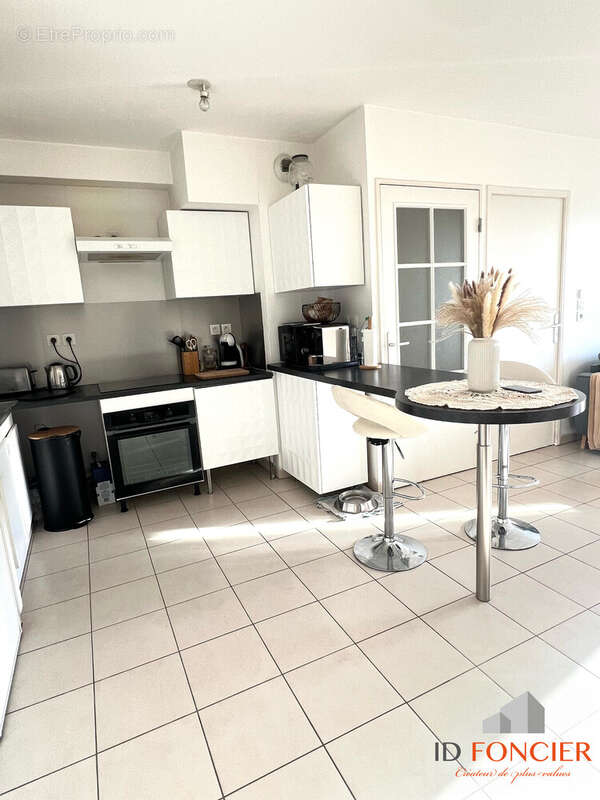 Appartement à CHILLY-MAZARIN