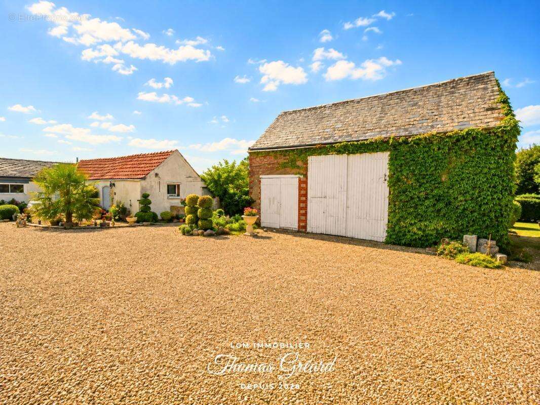 Propriété en pierre avec dépendances, vie de plain-pied et terrain de 2 168 m² à 10 minutes de Patay & 20 minutes de la base de  - photo 17