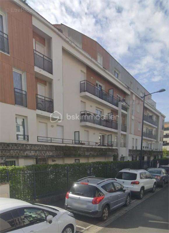 Appartement à DAMMARIE-LES-LYS